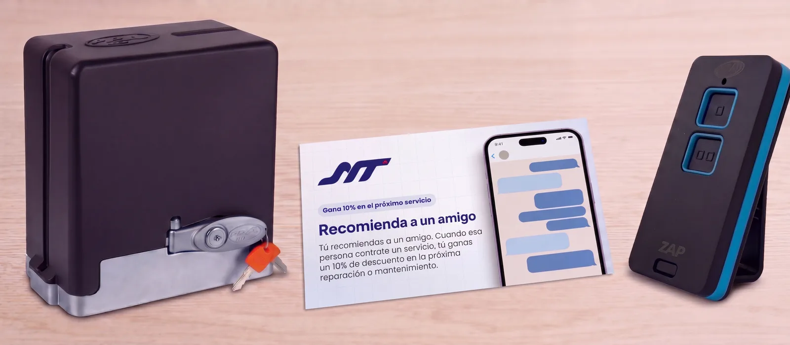 Control remoto, celular y tarjeta de indicacion para compartir el servicio